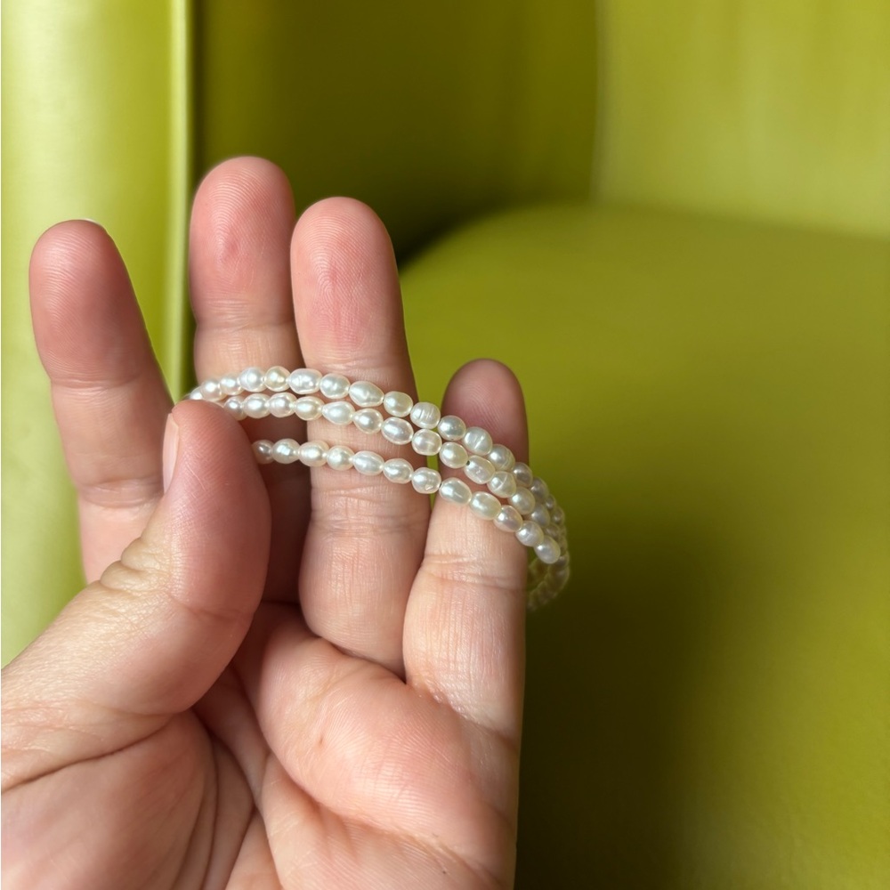 Genuine Freshwater Pearl Wrap Bracelet Spring Stretch Minimalist Stackable - Picture 2 of 5